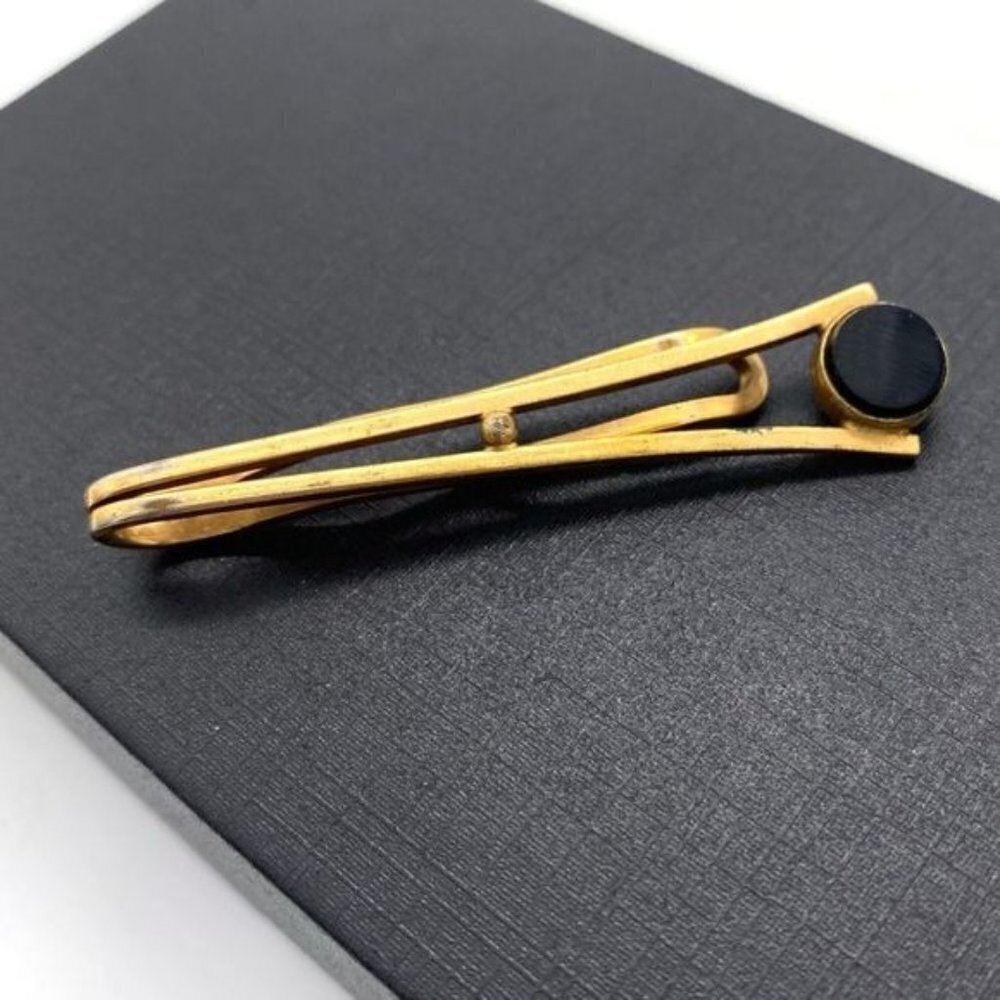 Hickok Tie Bar Gold Tone Tie Bar Black Cabochon - Picture 3 of 5